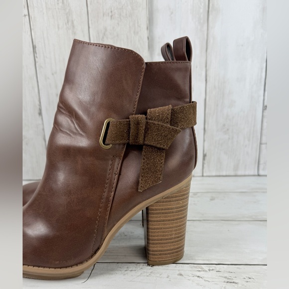 Brown Ankle Boot Bootie Zip Up Faux Leather Strap Target Womens 6.5 Block Heel - Picture 13 of 14
